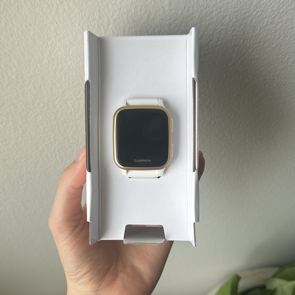 Garmin Venu SQ NEW IN BOX - Picture 6 of 10